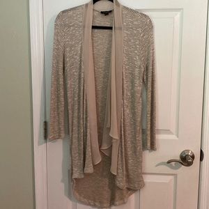 Elegant Beige/White Sweater with Ruffle Trim